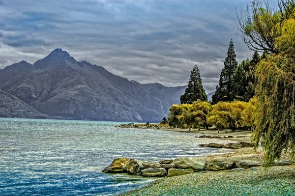 Photograph of a lake in Queensland, New Zeland
